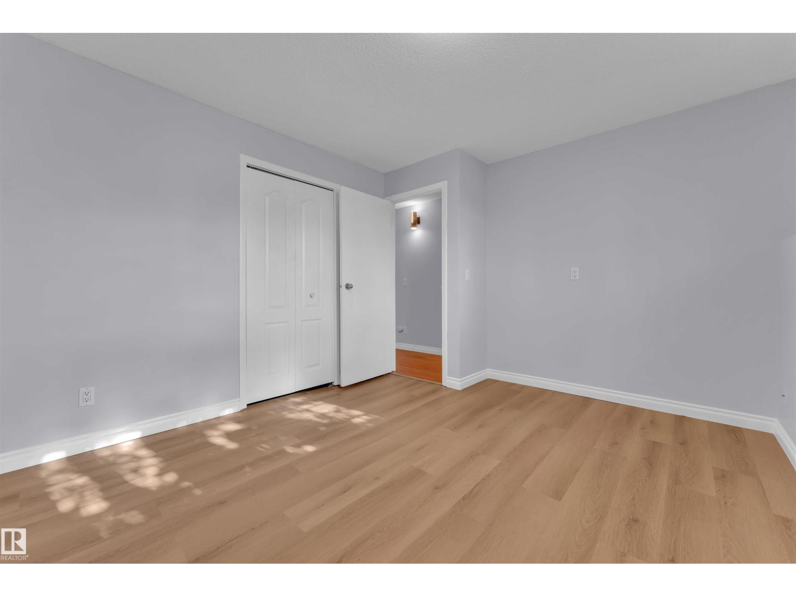 Photo 17 of 7853 26 Av Nw, Edmonton AB