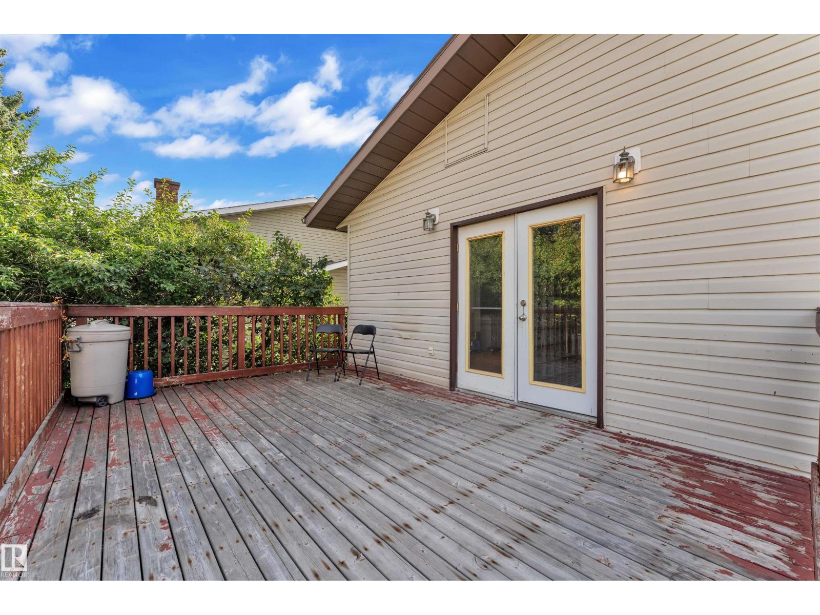 Photo 5 of 7853 26 Av Nw, Edmonton AB