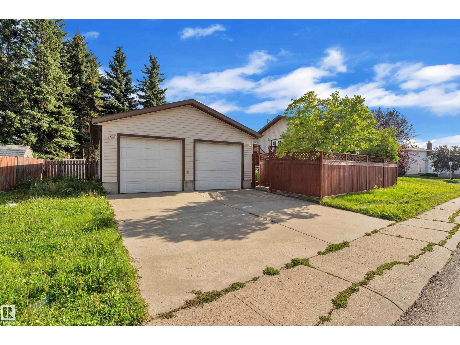 Photo 30 of 7853 26 Av Nw, Edmonton AB