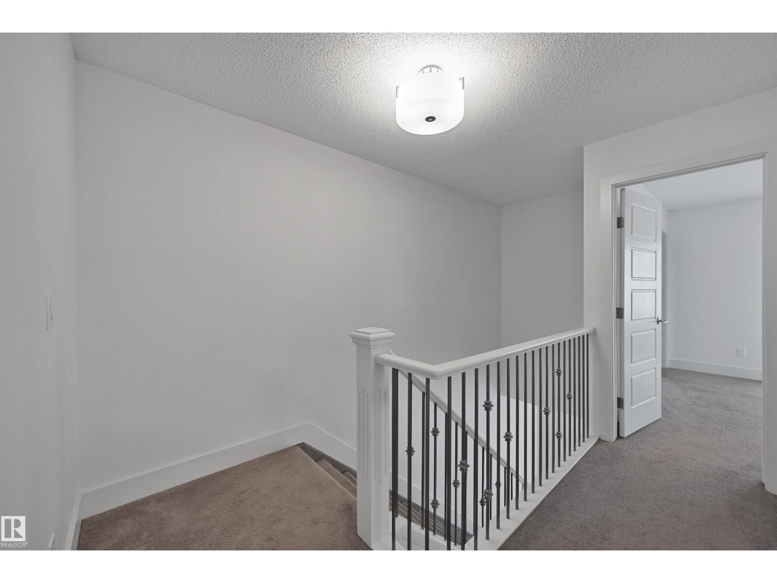 Photo 26 of 41 2003 Rabbit Hill Rd Nw, Edmonton AB