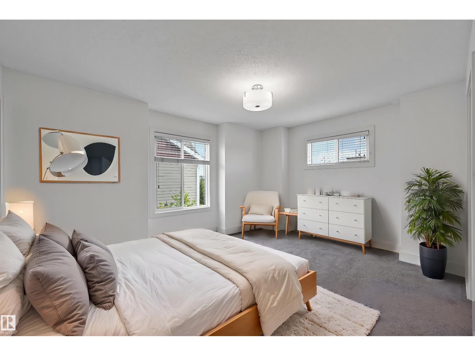 Photo 9 of 41 2003 Rabbit Hill Rd Nw, Edmonton AB