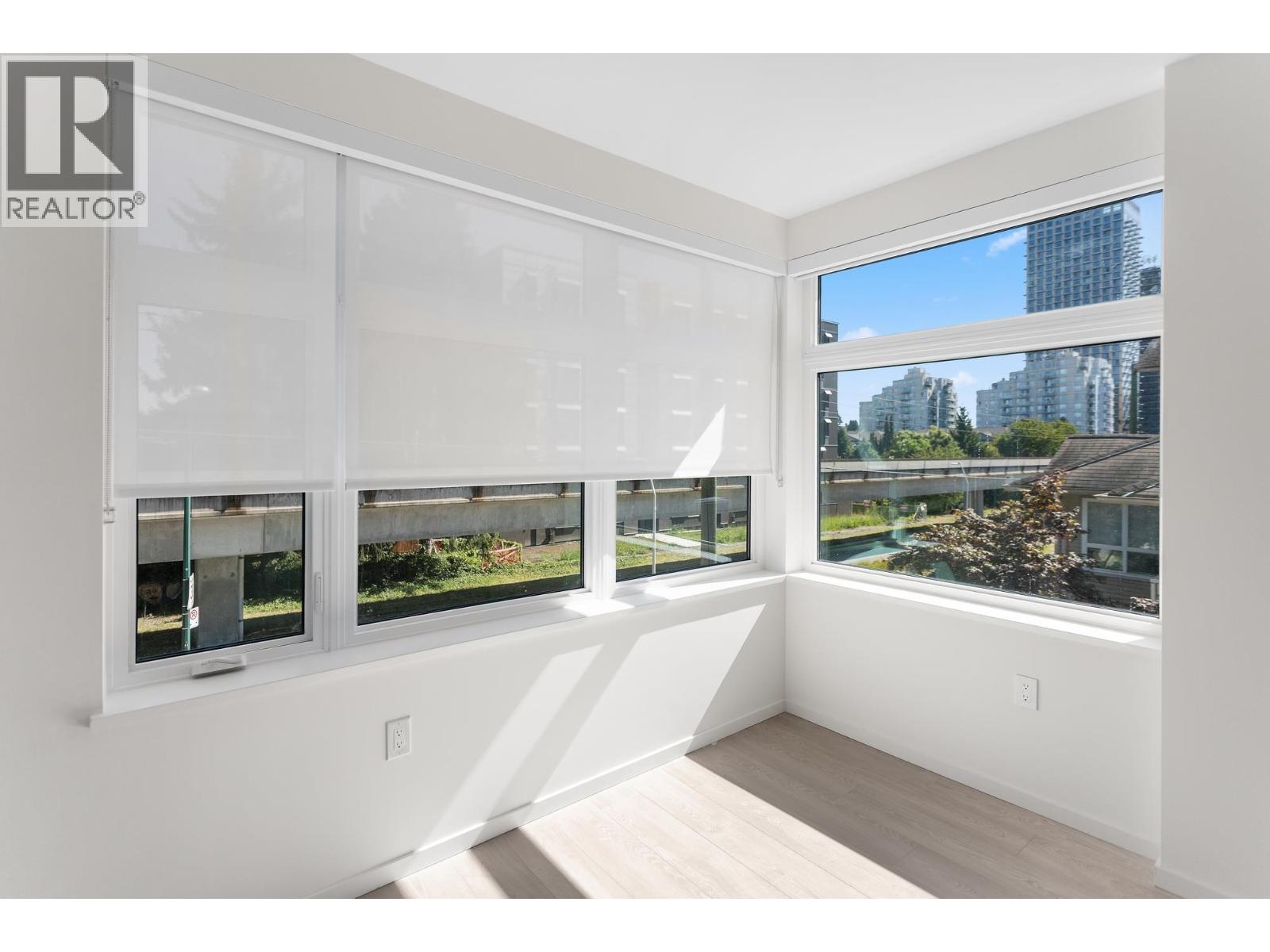 Photo 9 of 204 3264 Vanness Avenue, Vancouver BC