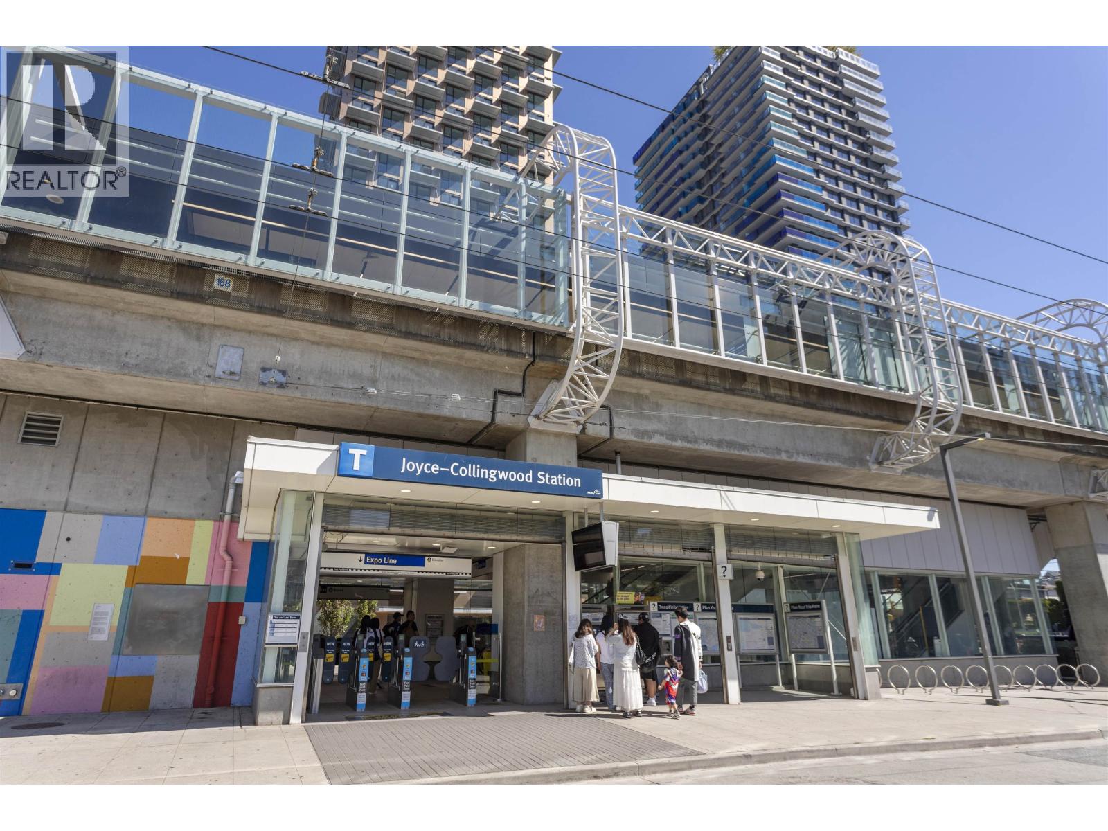 Photo 24 of 204 3264 Vanness Avenue, Vancouver BC
