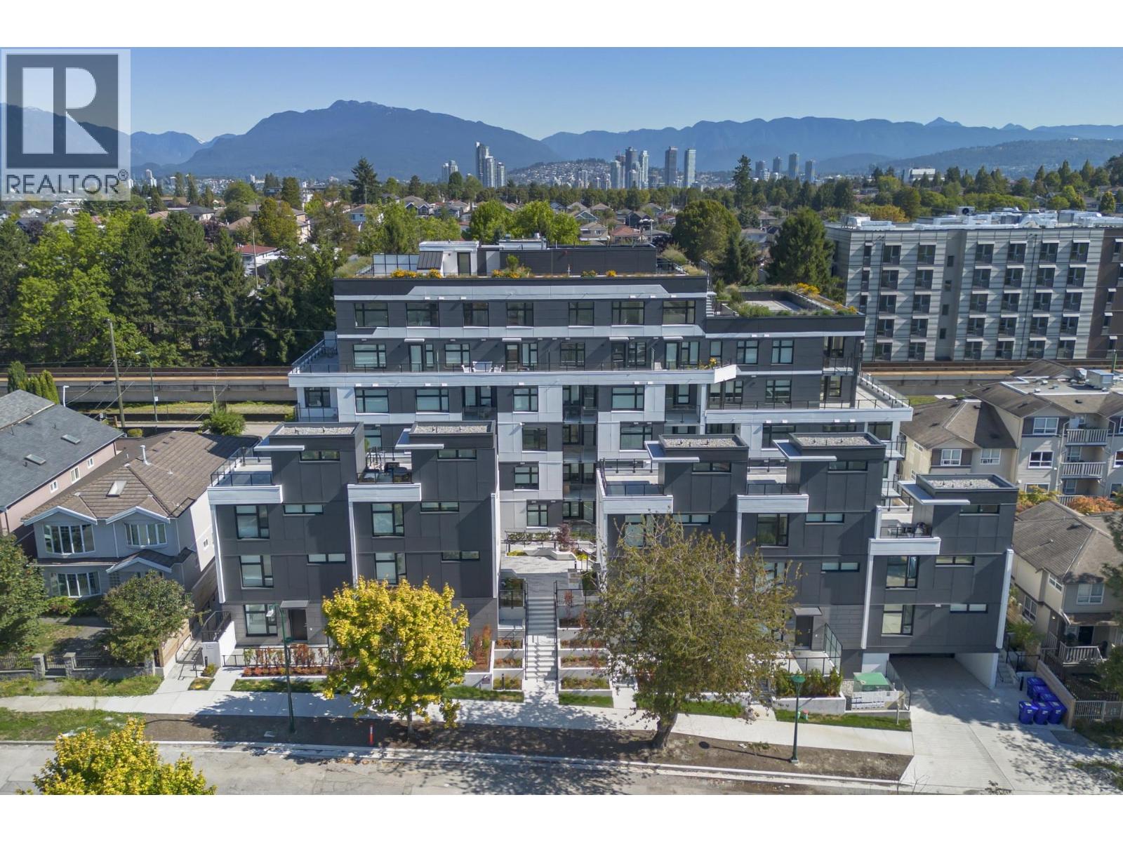 Photo 28 of 206 3264 Vanness Avenue, Vancouver BC