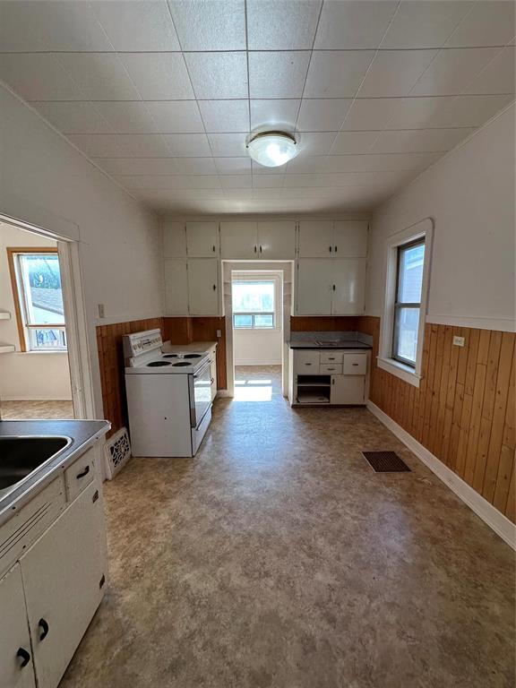 Photo 32 of 479 Andrews Street, Winnipeg MB
