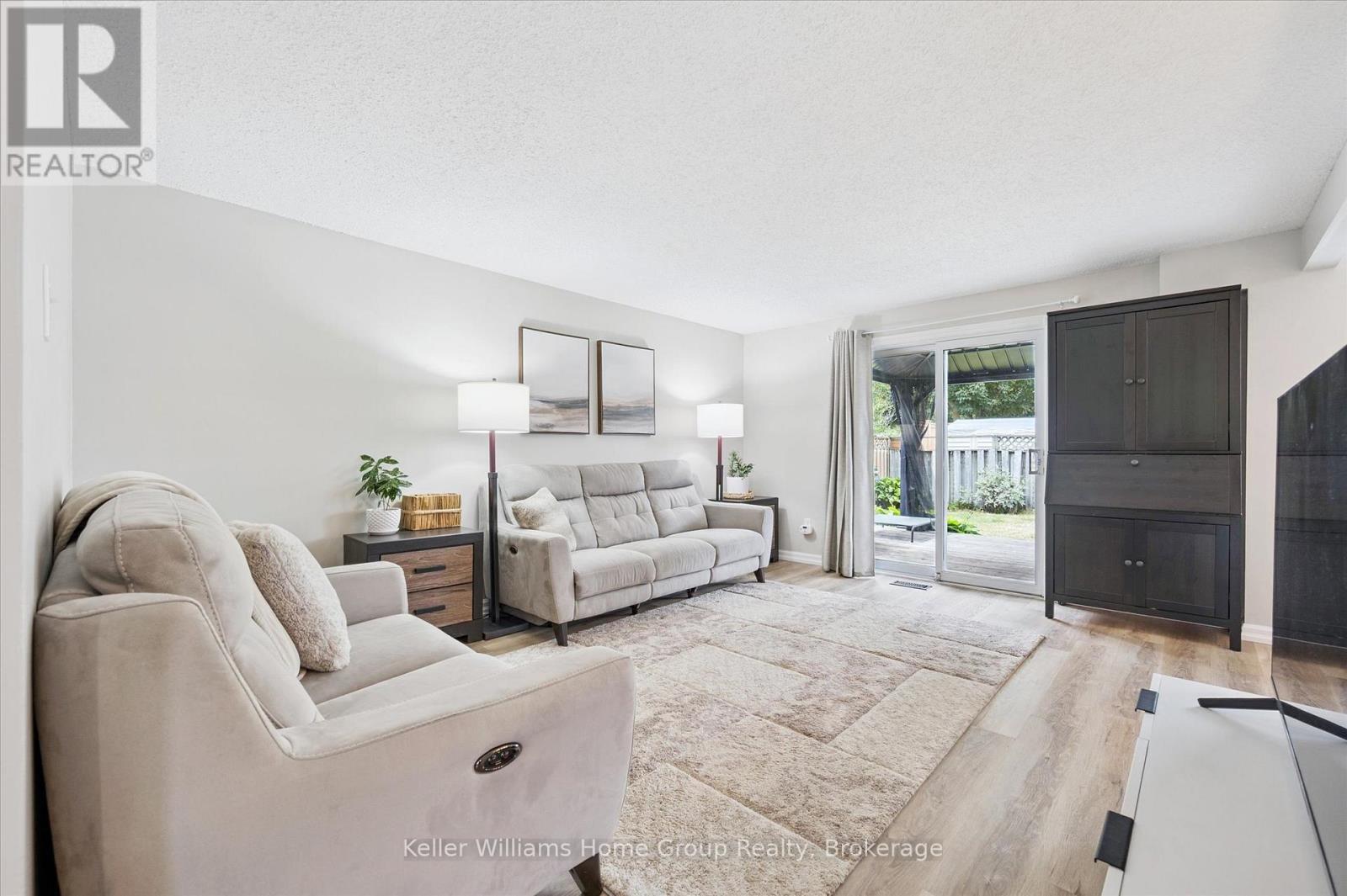 Photo 16 of 385 Strathallan Street, Centre Wellington ON