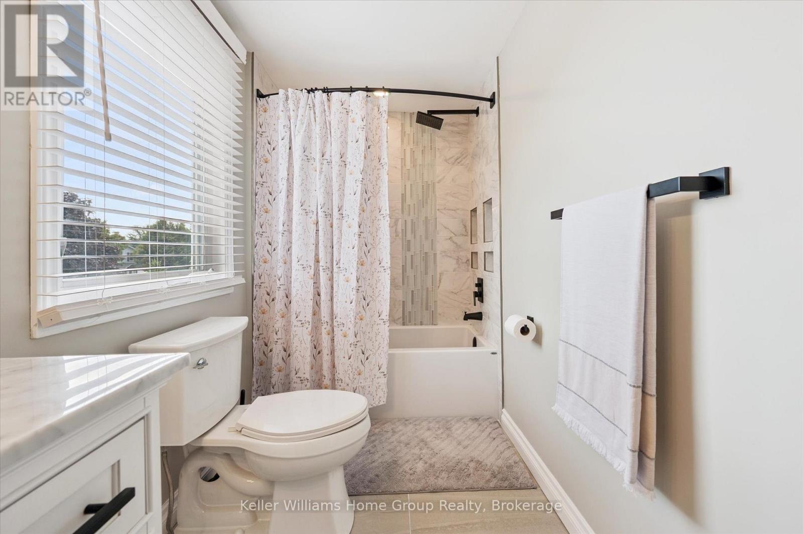 Photo 24 of 385 Strathallan Street, Centre Wellington ON