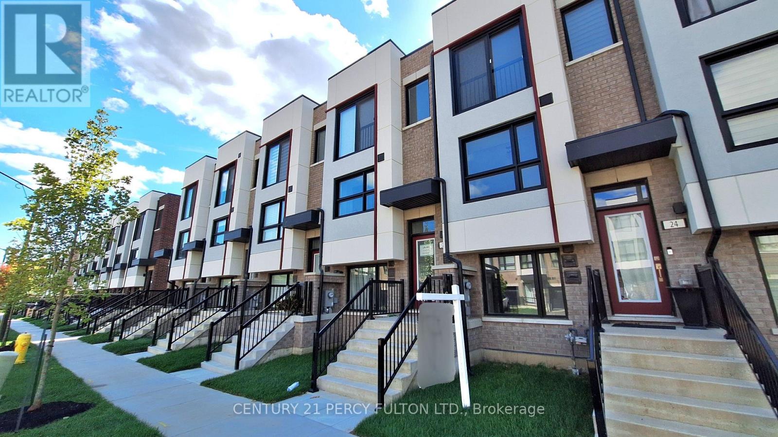 Photo 27 of 26 Bateson Street, Ajax ON