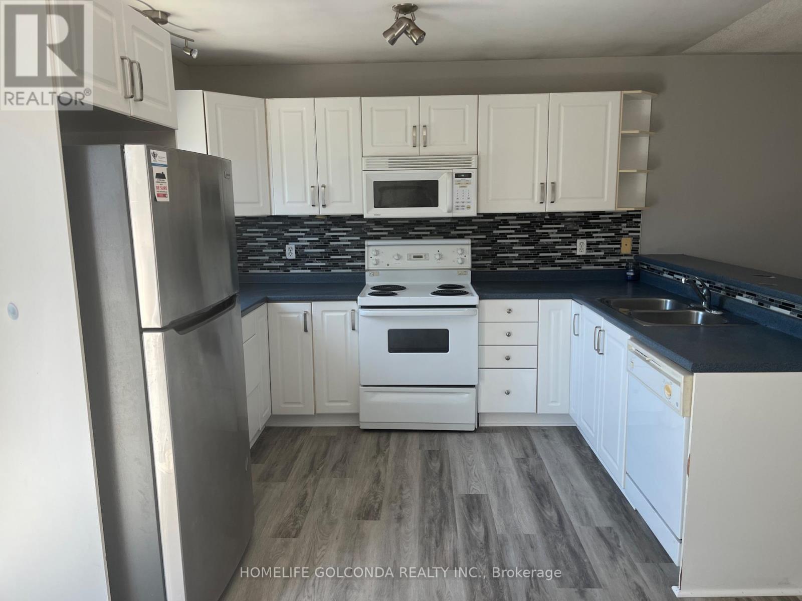 Photo 12 of Upper 179 Hanmer Street E, Barrie ON