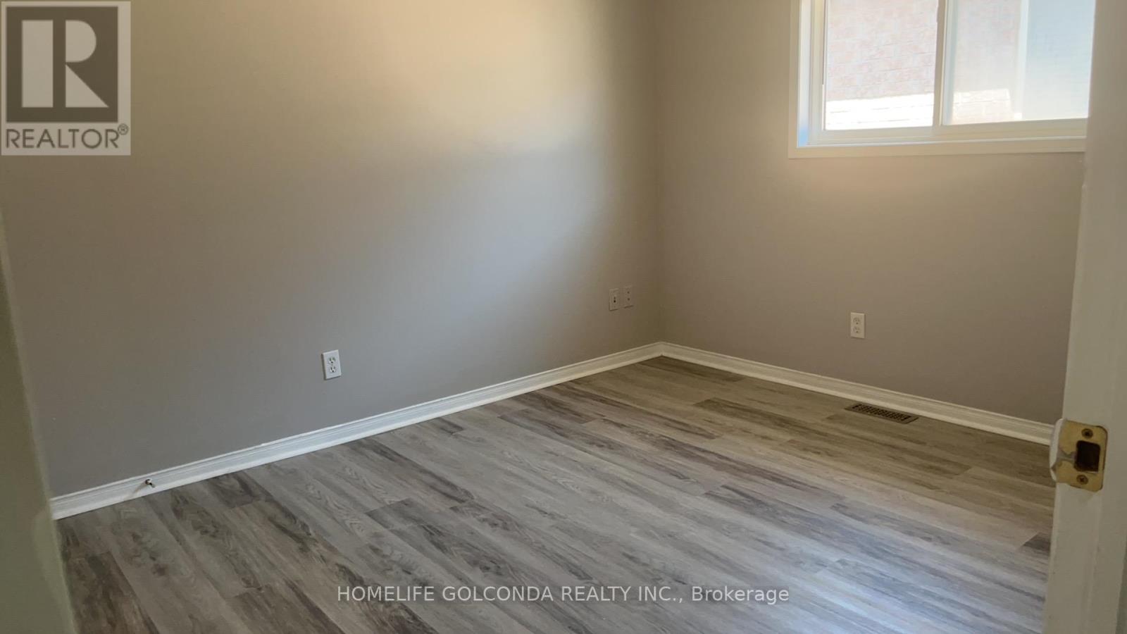 Photo 10 of Upper 179 Hanmer Street E, Barrie ON