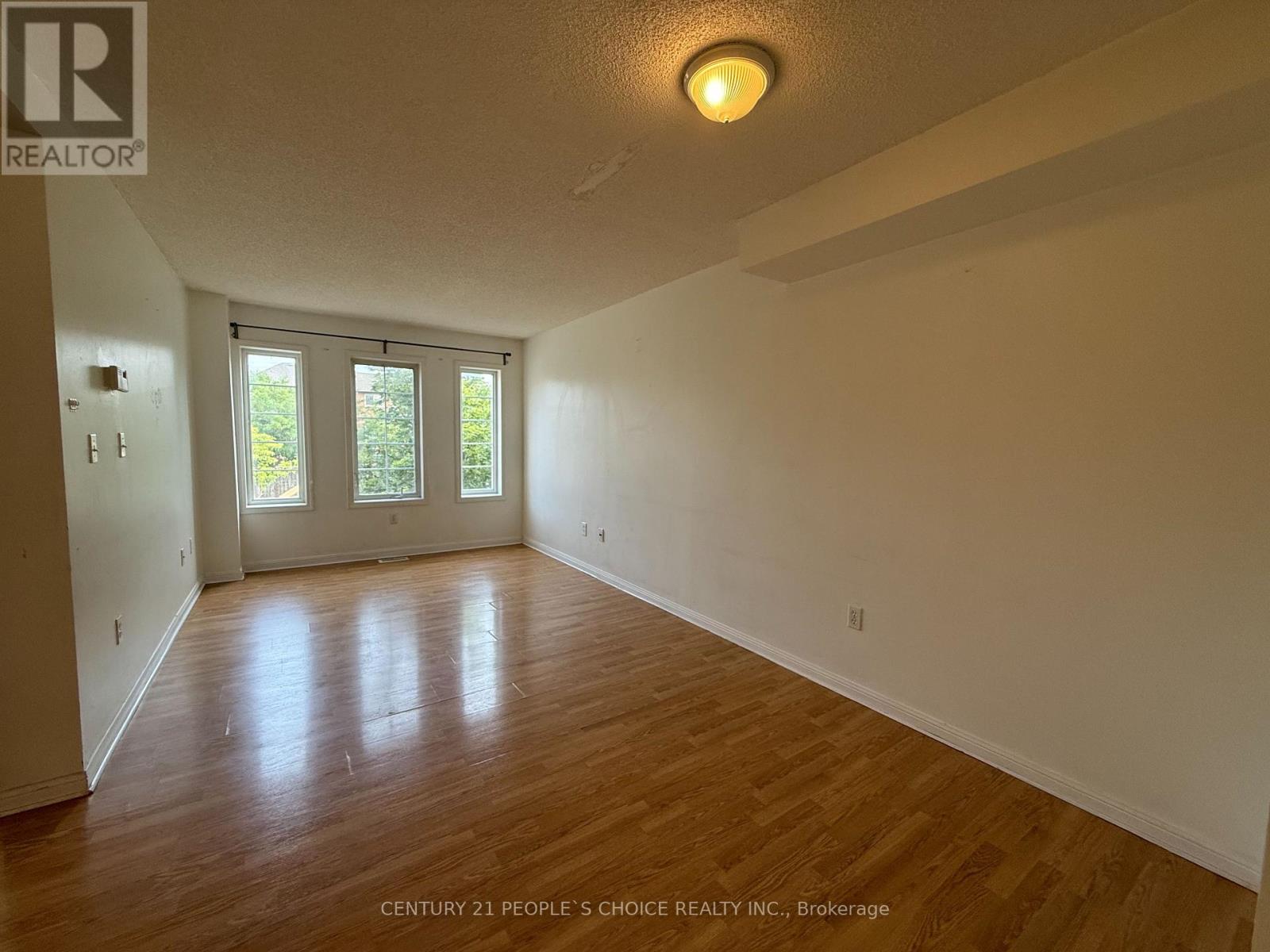 Photo 17 of 182 80 Acorn Place, Mississauga ON