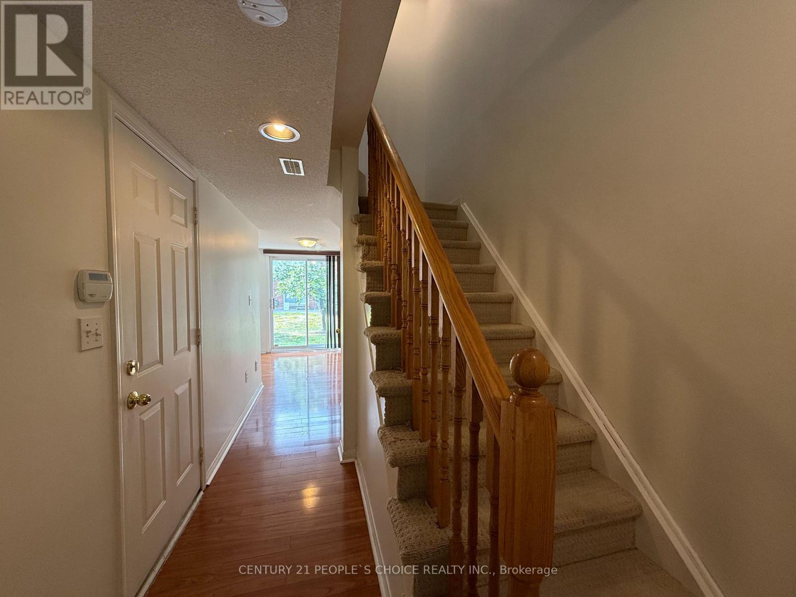 Photo 7 of 182 80 Acorn Place, Mississauga ON