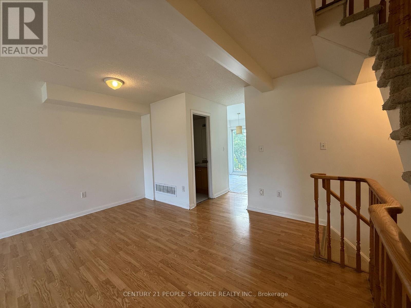 Photo 11 of 182 80 Acorn Place, Mississauga ON