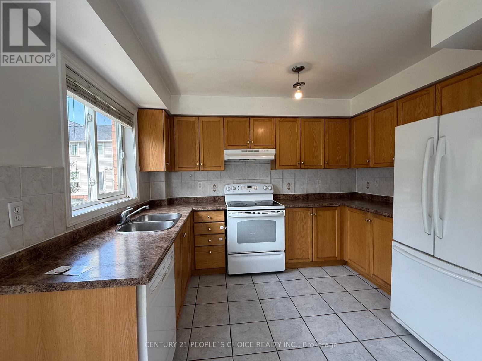 Photo 18 of 182 80 Acorn Place, Mississauga ON