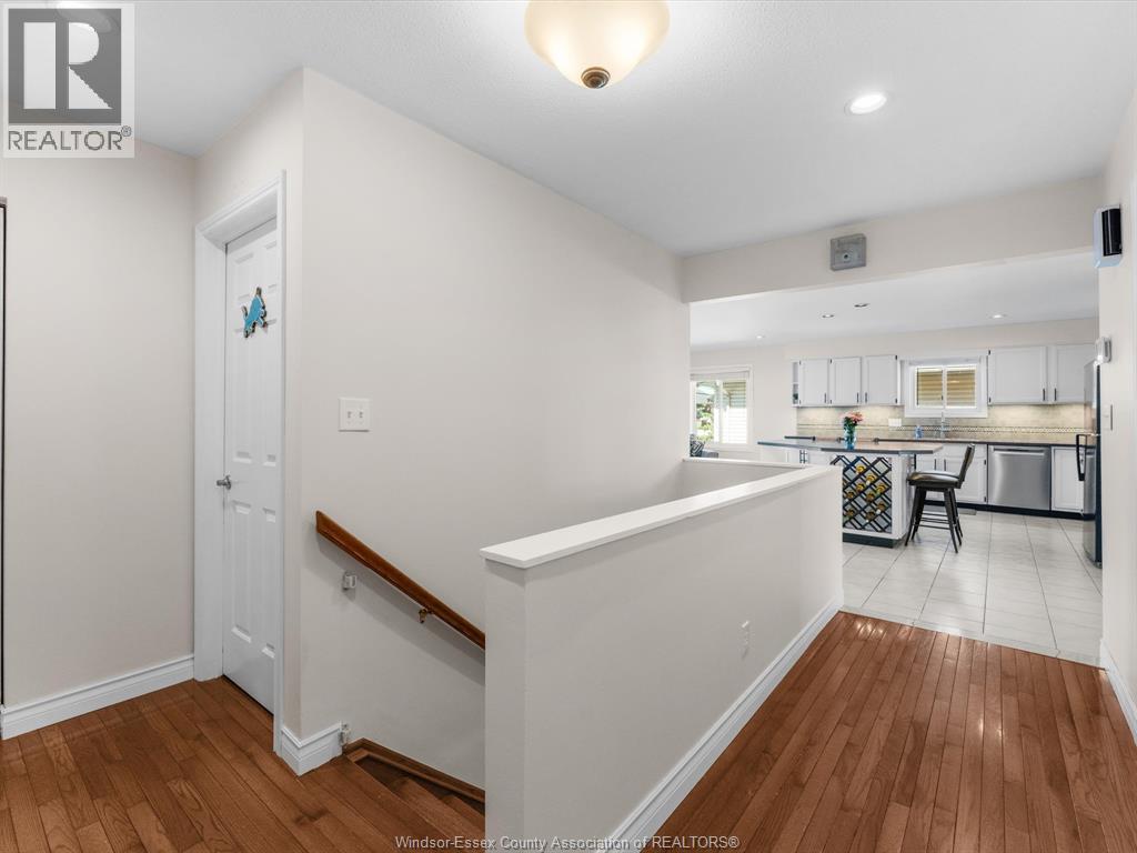 Photo 11 of 480 Delaware Avenue, Lasalle ON