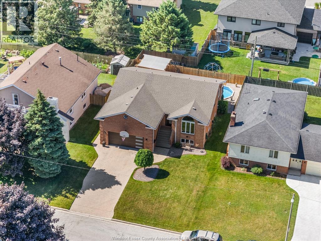 Photo 7 of 480 Delaware Avenue, Lasalle ON