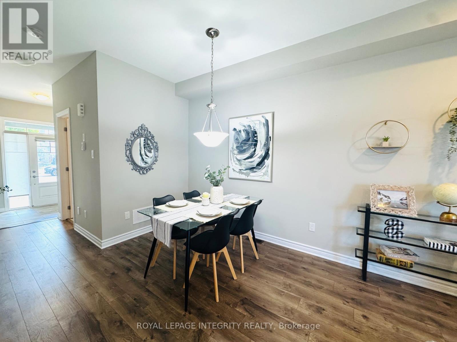 Photo 13 of 158 Bandelier Way, Ottawa ON