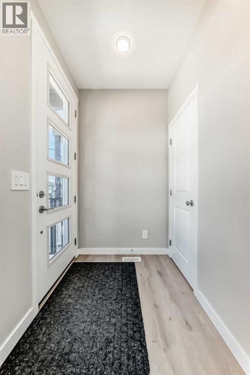Photo 17 of 157 Belmont Drive Sw, Calgary AB