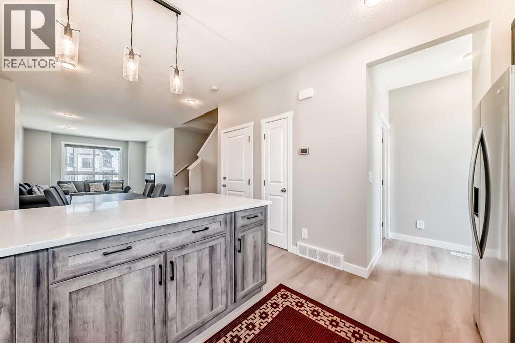Photo 39 of 157 Belmont Drive Sw, Calgary AB