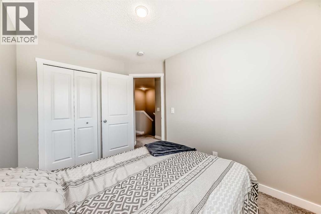 Photo 28 of 157 Belmont Drive Sw, Calgary AB