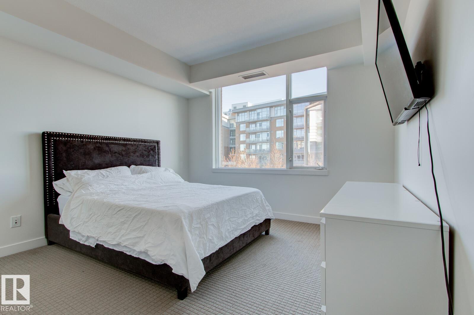 Photo 12 of 313 2510 109 St Nw, Edmonton AB