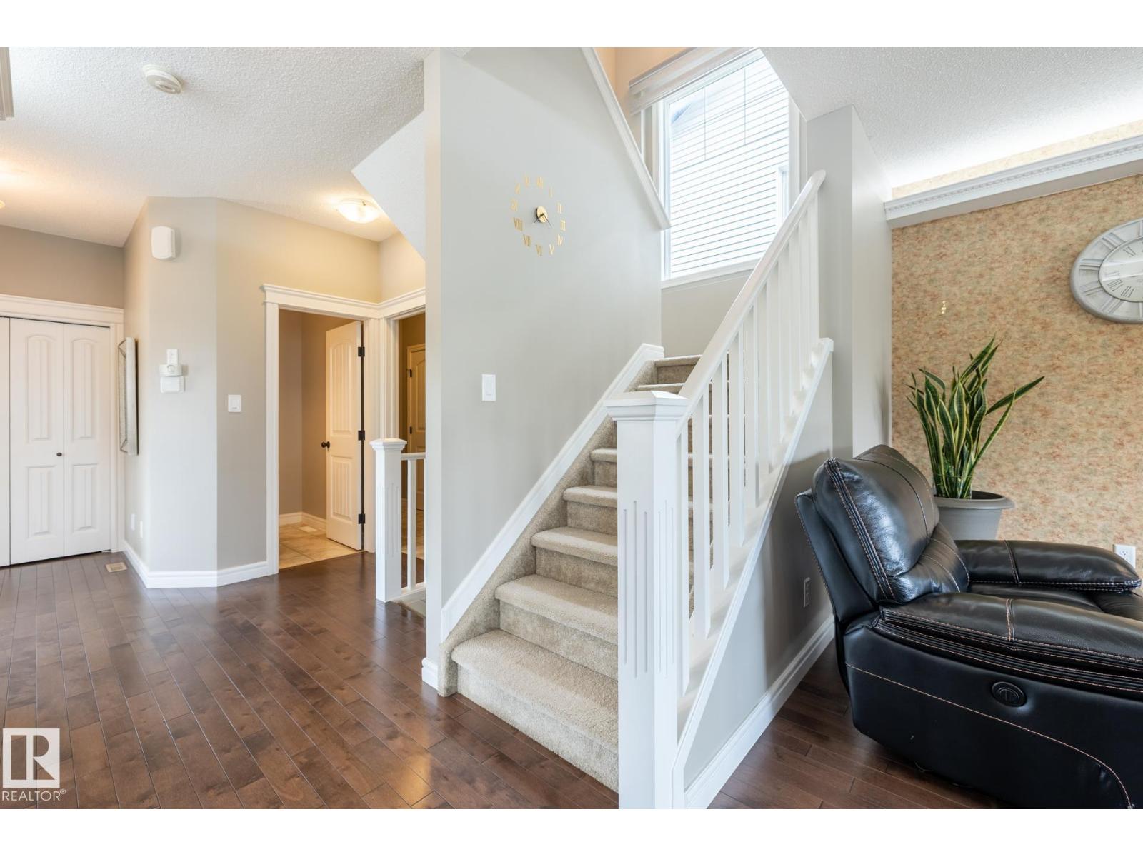 Photo 11 of 18003 77 St Nw, Edmonton AB
