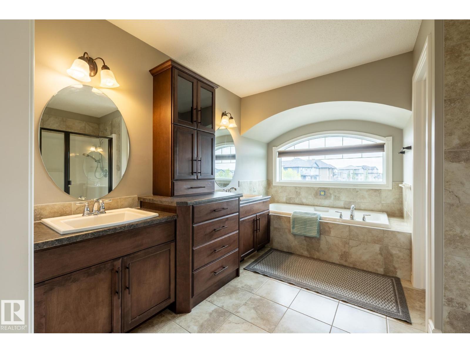 Photo 25 of 18003 77 St Nw, Edmonton AB