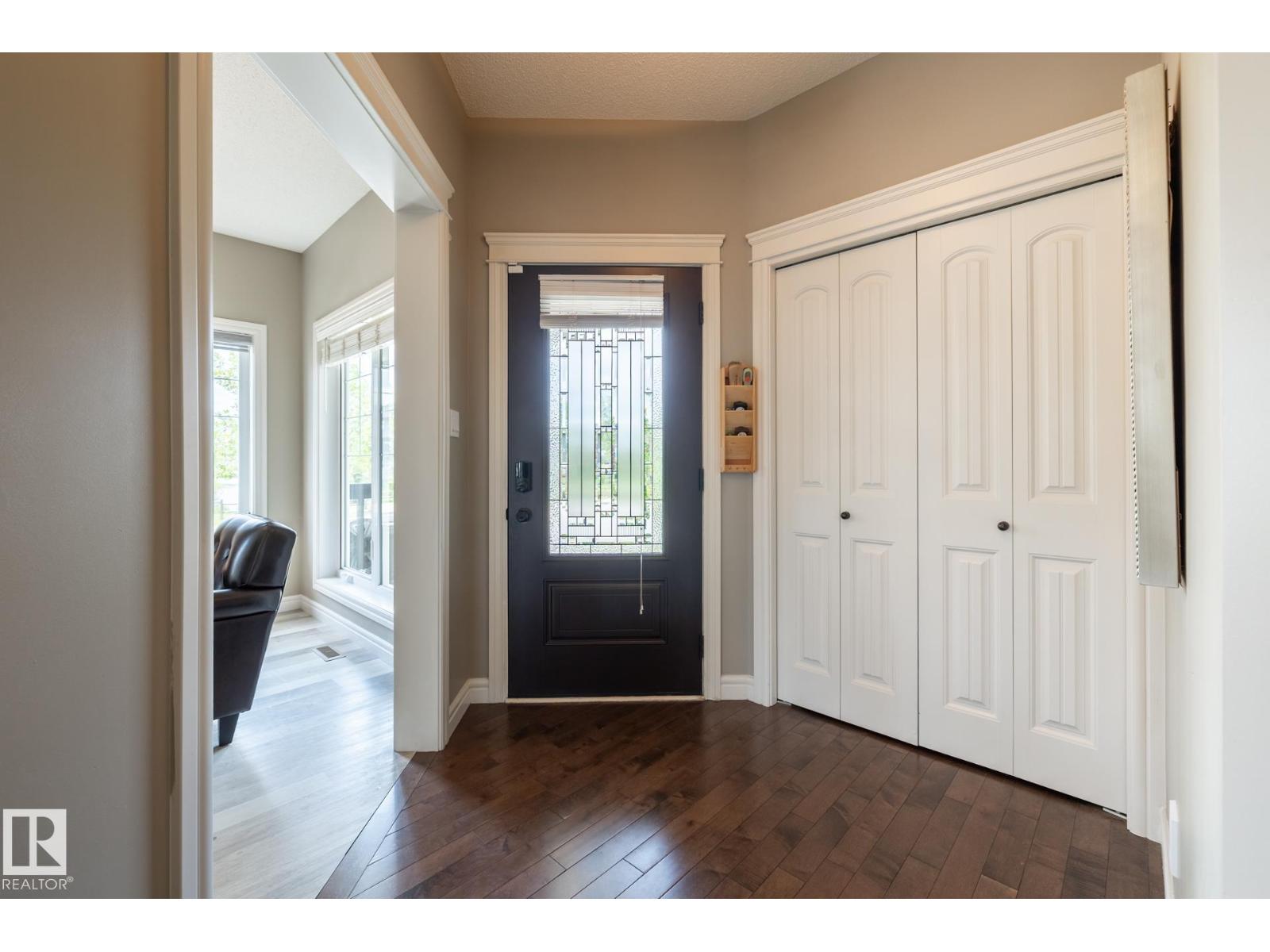 Photo 4 of 18003 77 St Nw, Edmonton AB