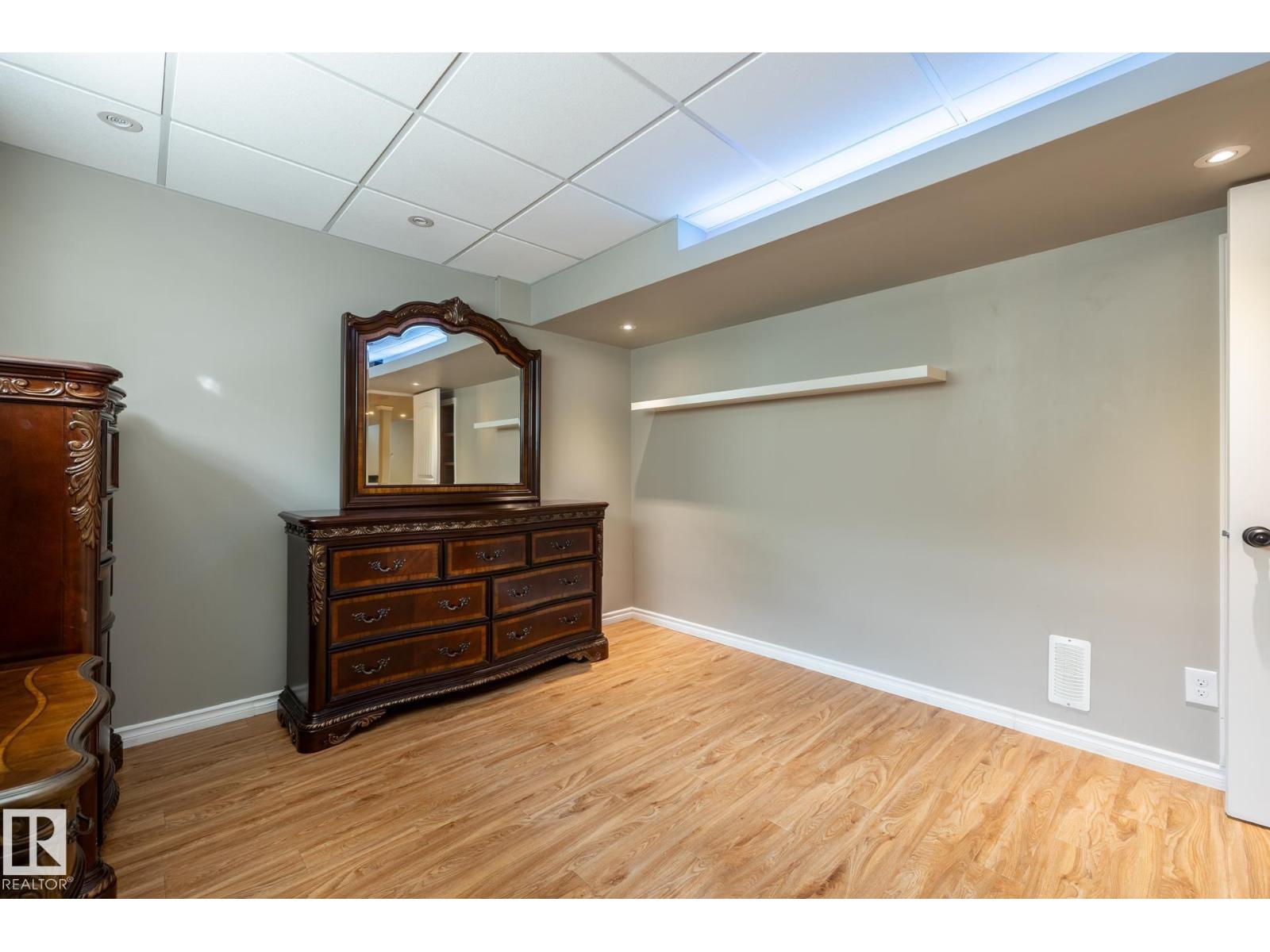 Photo 43 of 18003 77 St Nw, Edmonton AB