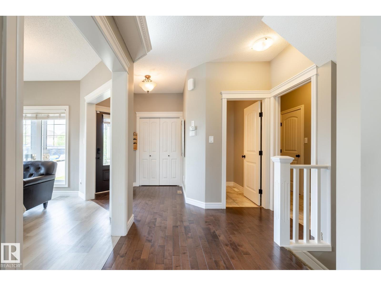 Photo 8 of 18003 77 St Nw, Edmonton AB