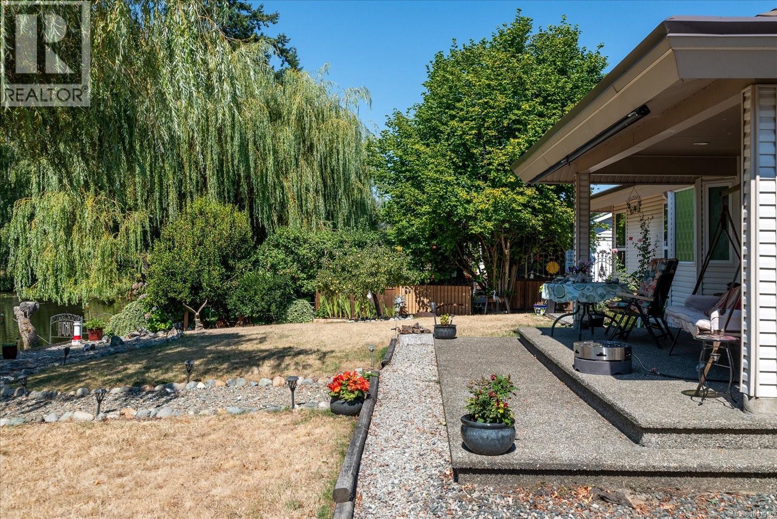 Photo 37 of 530 Dalmatian Dr, French Creek BC
