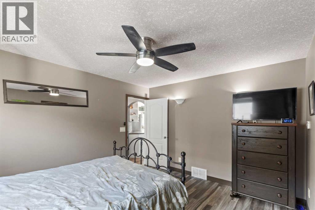 Photo 9 of 206 Pinnacle Way, Grande Prairie AB