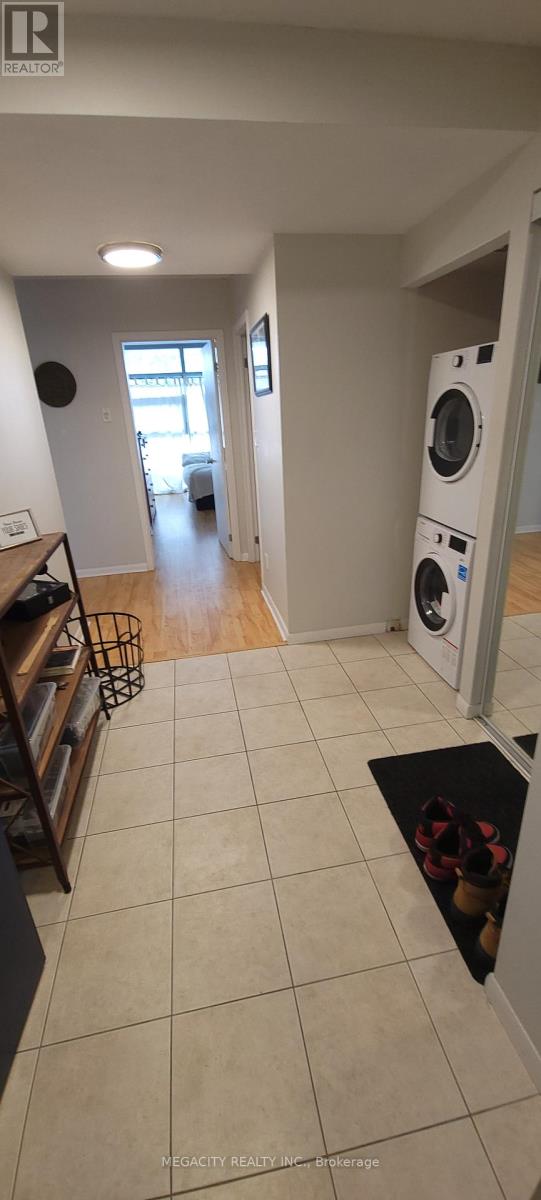 Photo 6 of 401 2464 Weston Road, Toronto ON