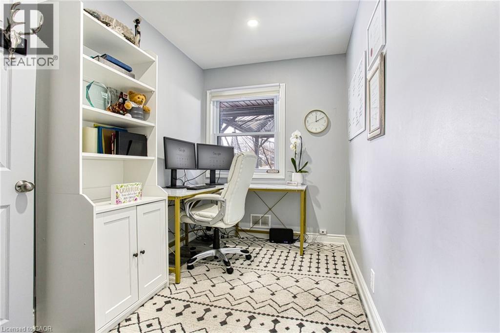Photo 23 of 4382 Central Avenue, Beamsville ON