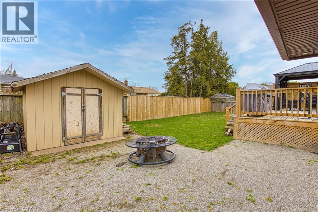 Photo 9 of 4382 Central Avenue, Beamsville ON
