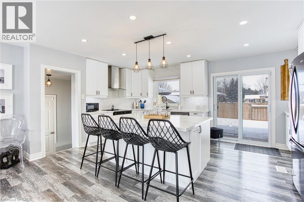 Photo 28 of 4382 Central Avenue, Beamsville ON