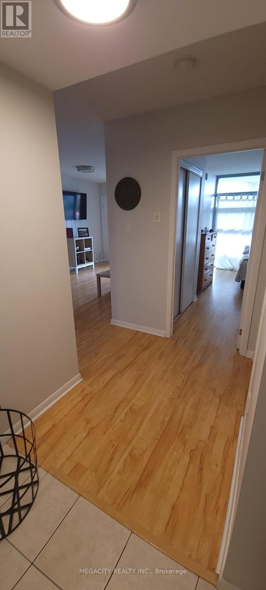 Photo 11 of 401 2464 Weston Road, Toronto ON