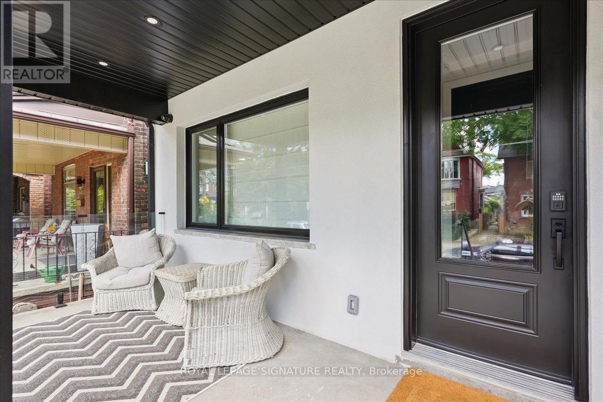 Photo 5 of Bsmt 1 647 Shaw Street, Toronto ON
