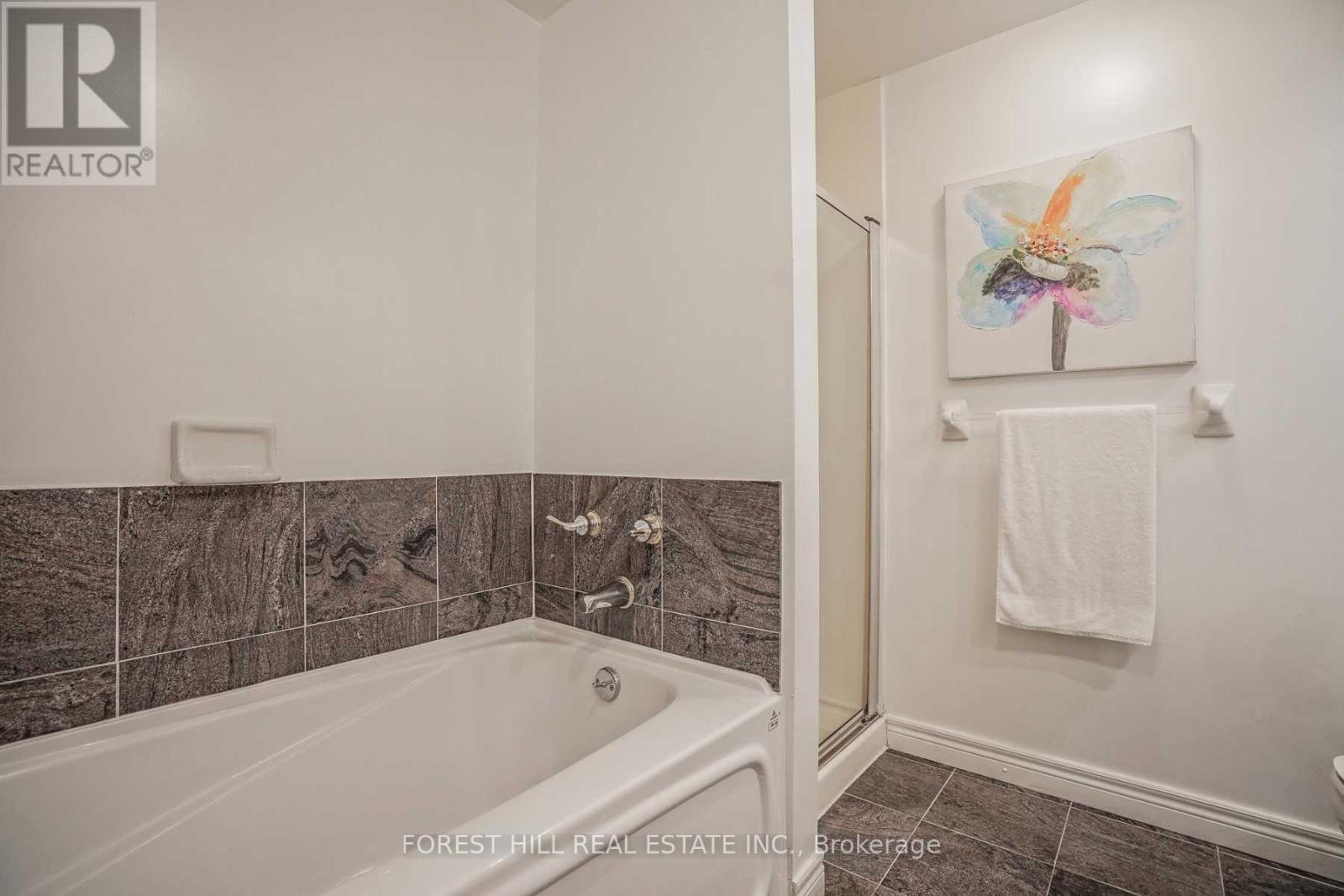 Photo 6 of 605 55 Bloor Street E, Toronto ON