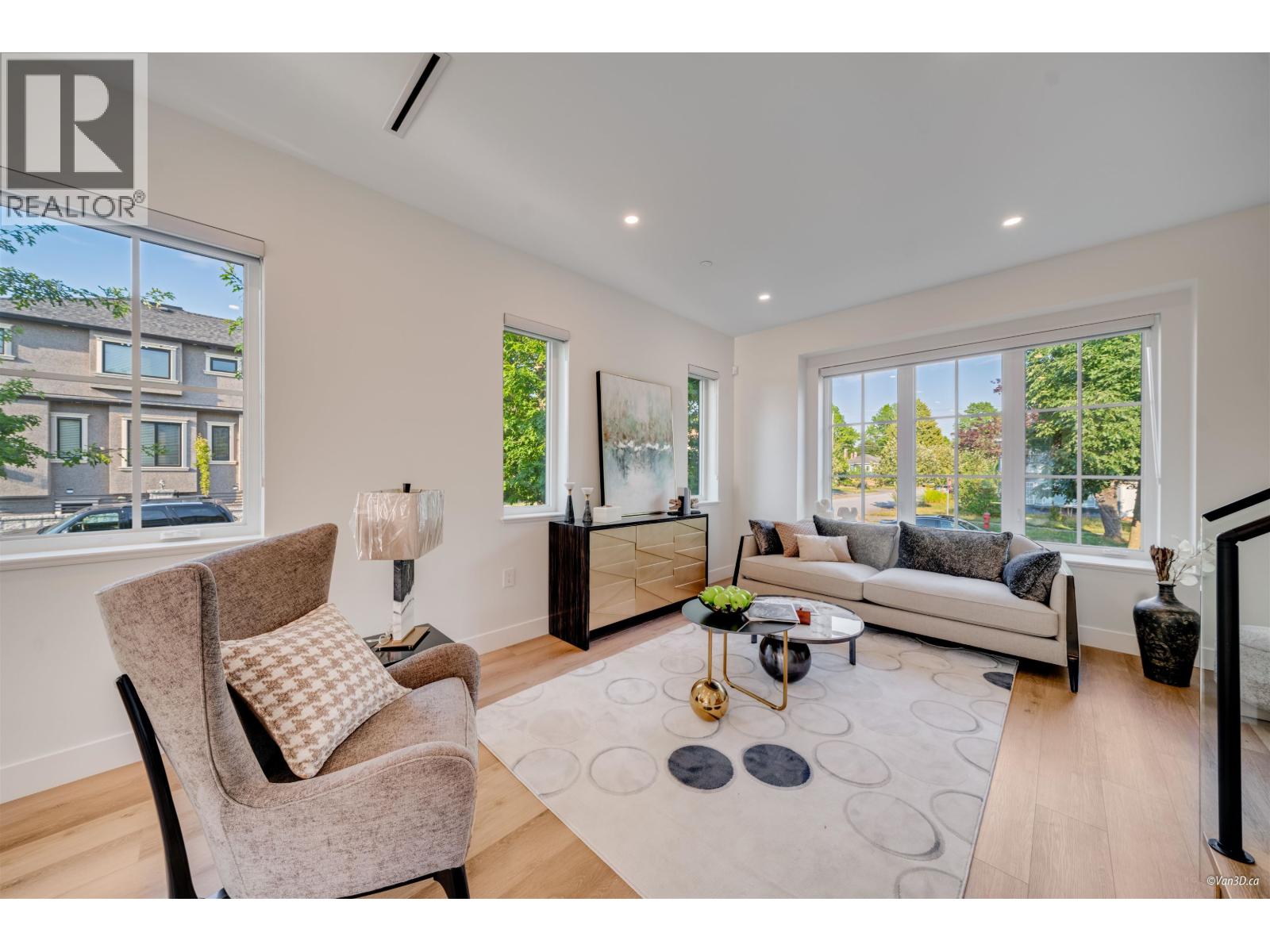 Photo 3 of 6709 Fleming Street, Vancouver BC