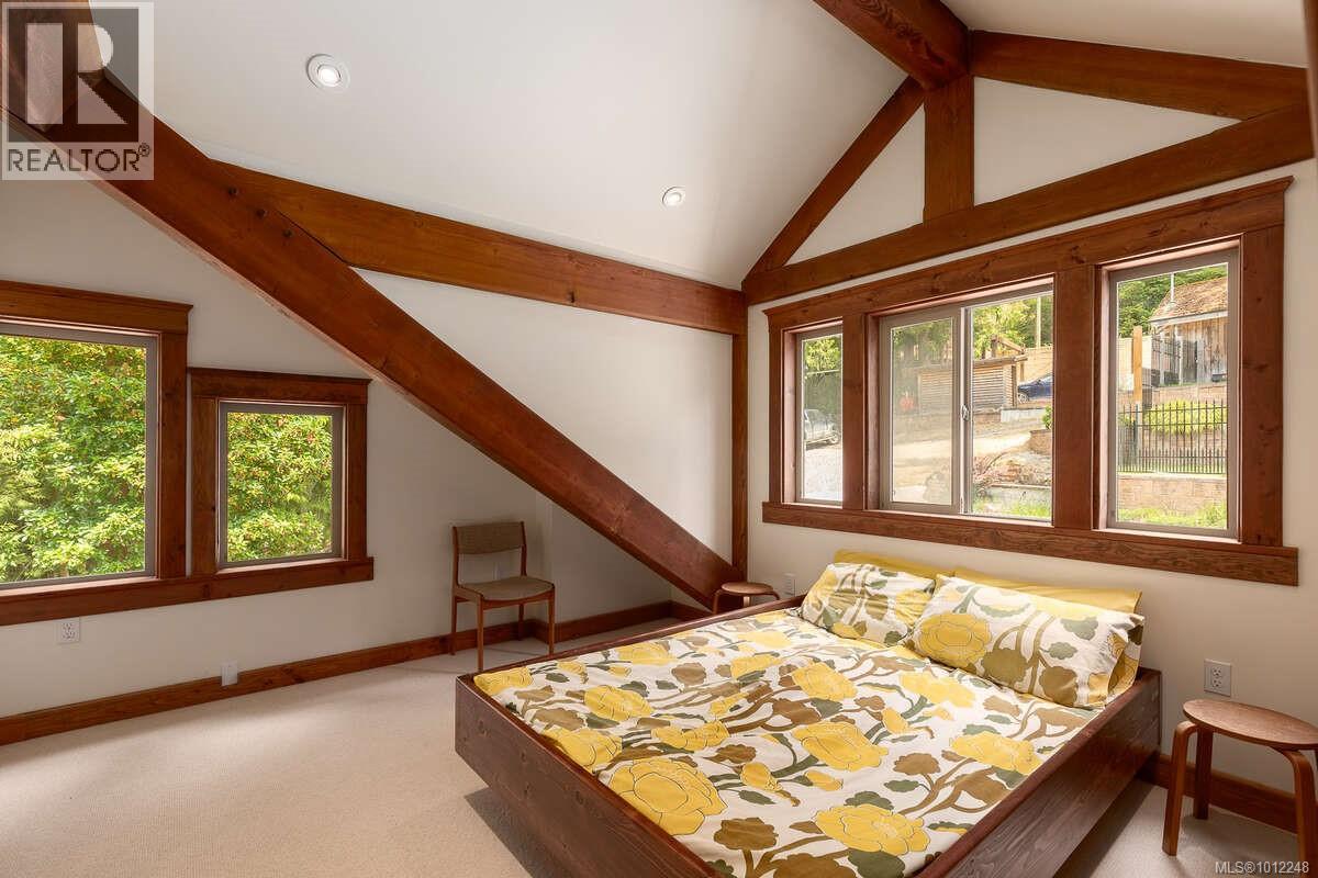 Photo 15 of 123 Smith Rd, Salt Spring BC