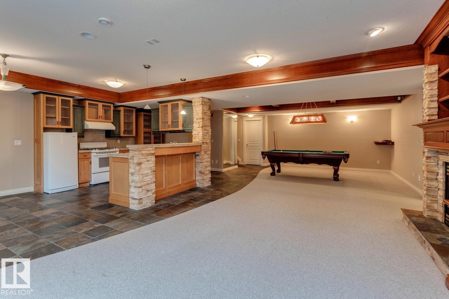 Photo 17 of 957 Hollingsworth Bn Nw, Edmonton AB