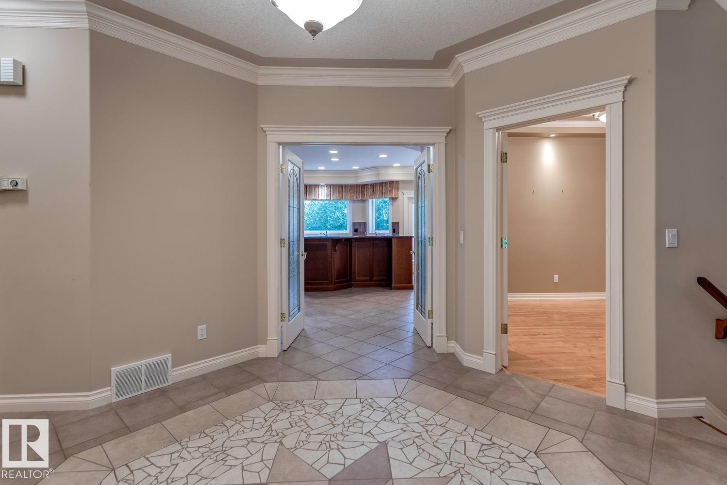 Photo 27 of 957 Hollingsworth Bn Nw, Edmonton AB