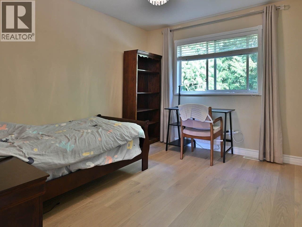 Photo 16 of 1422 Magnolia Place, Coquitlam BC
