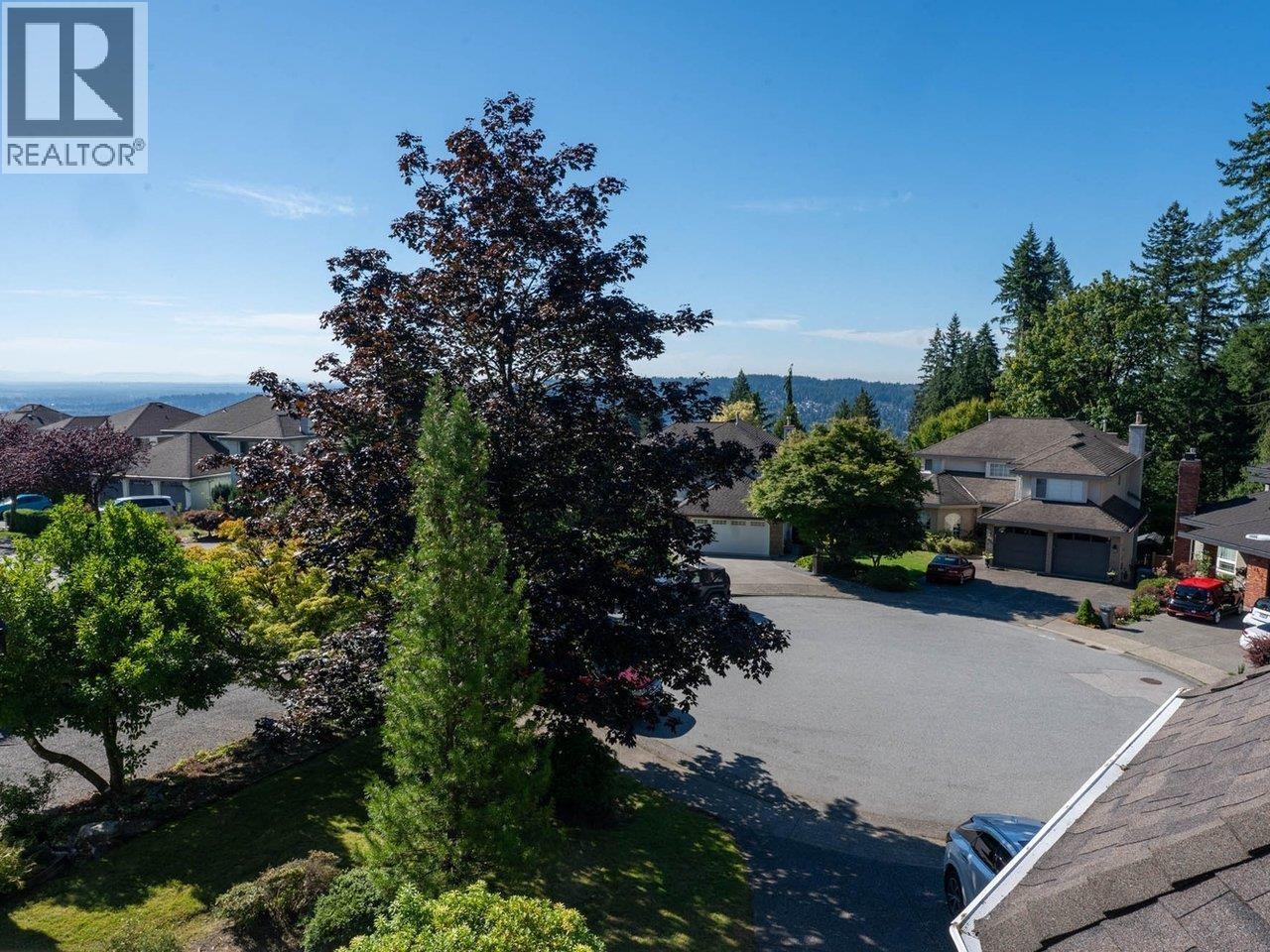 Photo 14 of 1422 Magnolia Place, Coquitlam BC