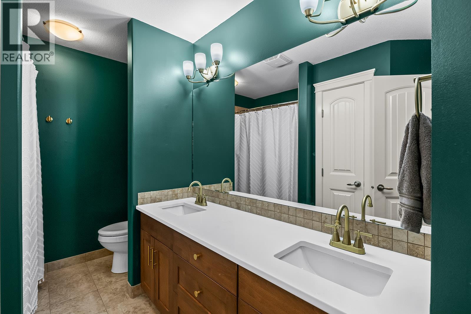 6 2283 Shannon Heights Court, West Kelowna