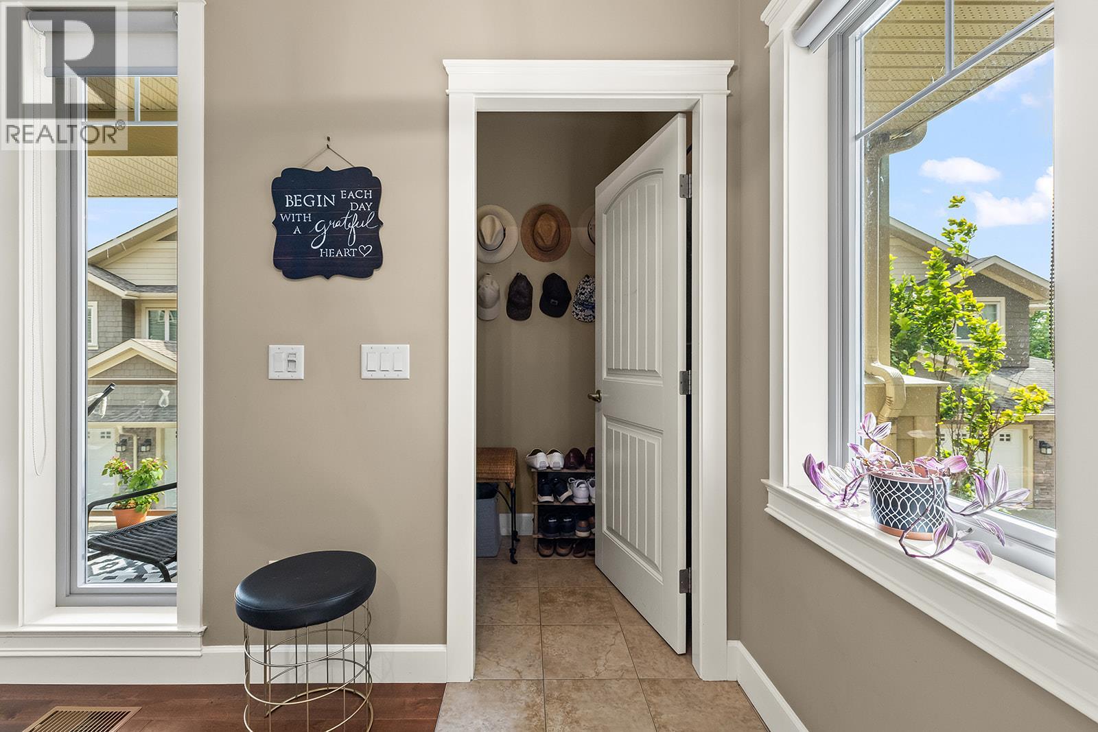 6 2283 Shannon Heights Court, West Kelowna