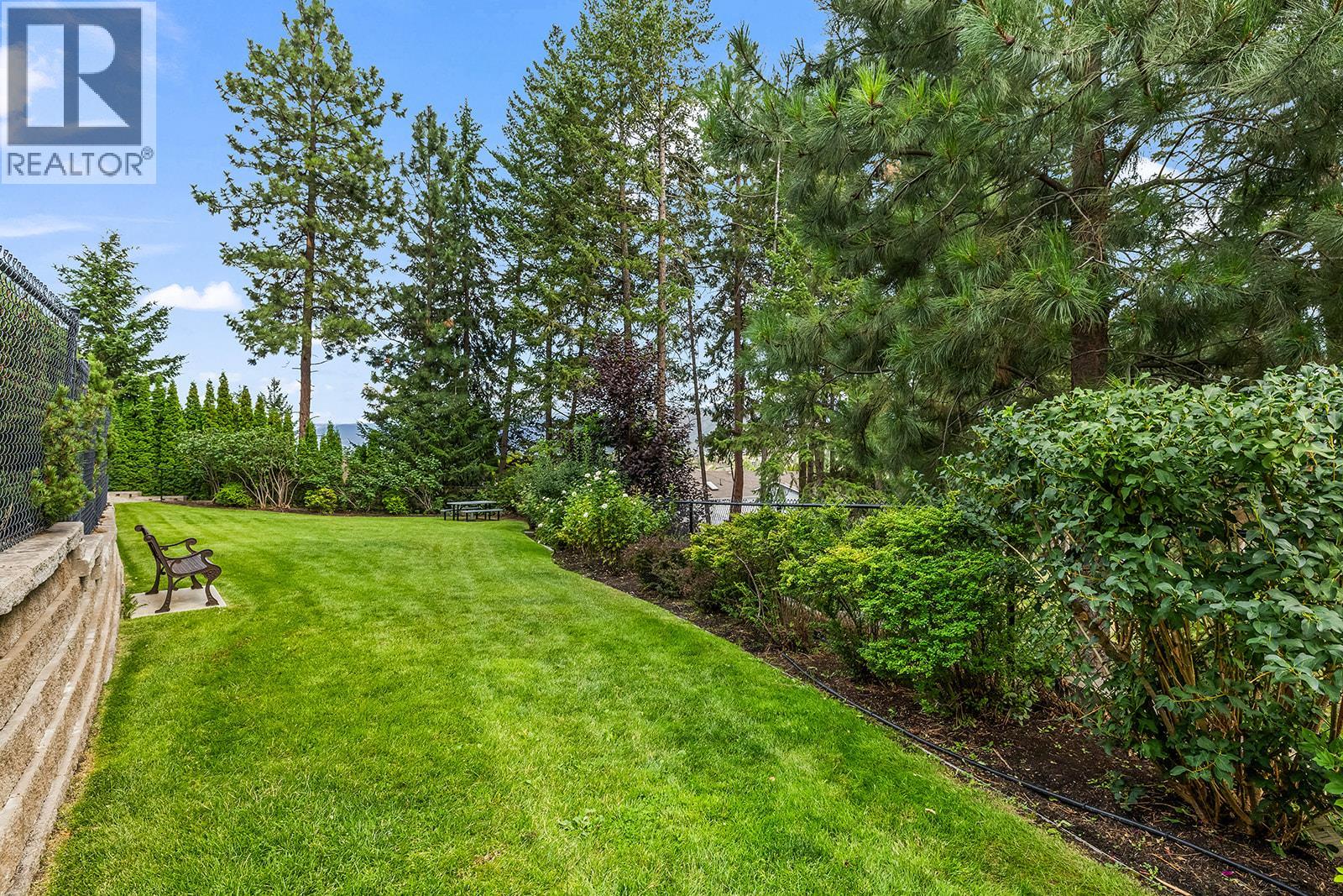 6 2283 Shannon Heights Court, West Kelowna