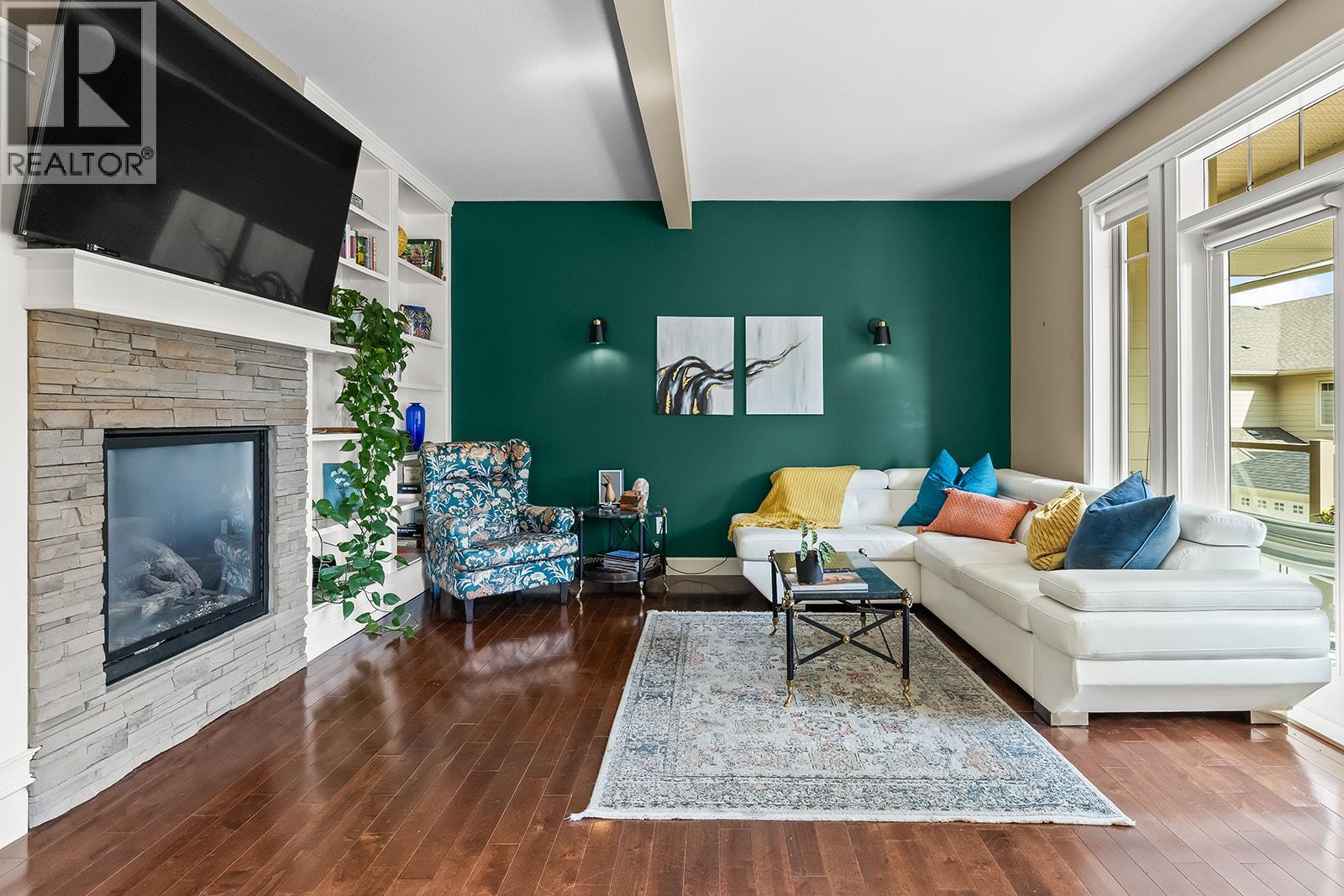 6 2283 Shannon Heights Court, West Kelowna