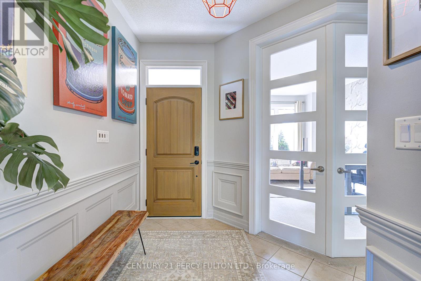 Photo 23 of 122 John W Taylor Avenue, New Tecumseth ON